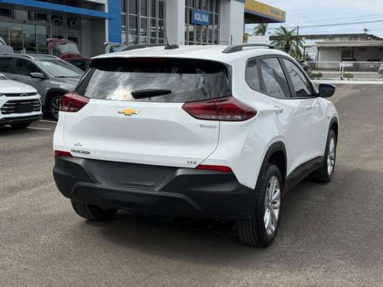 CHEVROLET-TRACKER-2024