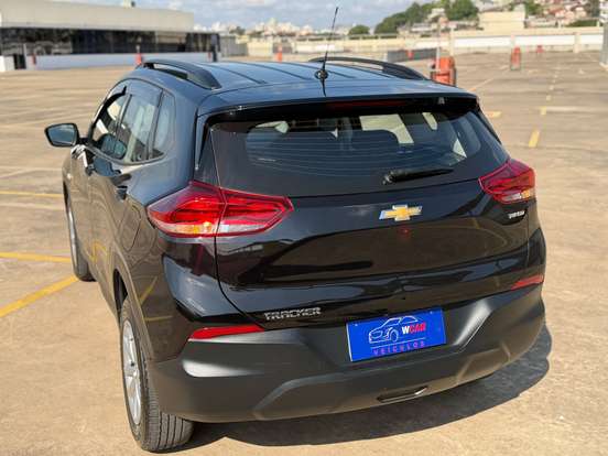 CHEVROLET-TRACKER-2021