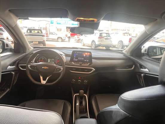CHEVROLET-TRACKER-2025