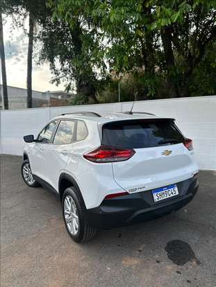 CHEVROLET-TRACKER-2023