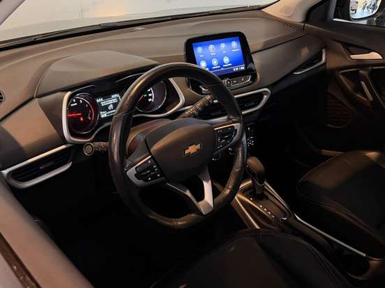 CHEVROLET-TRACKER-2020