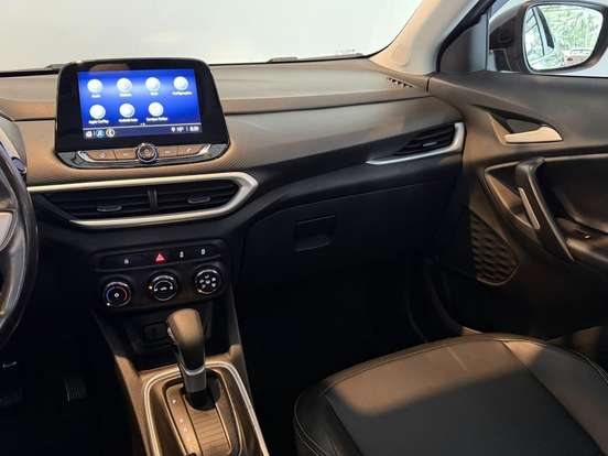 CHEVROLET-TRACKER-2020