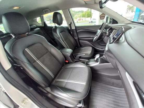 CHEVROLET-TRACKER-2020
