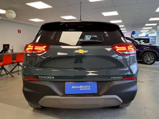 CHEVROLET-TRACKER-2025