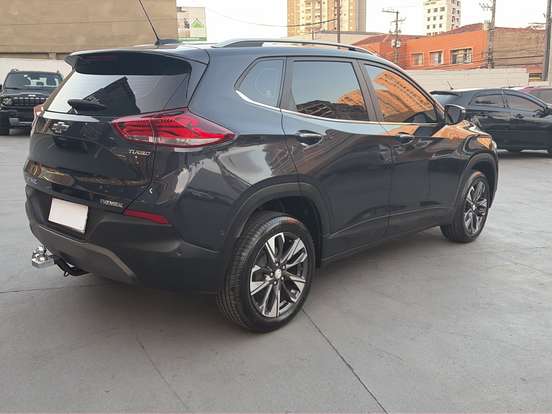 CHEVROLET-TRACKER-2023