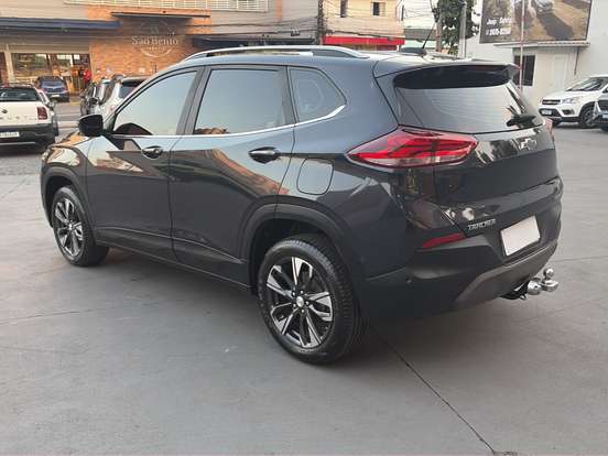 CHEVROLET-TRACKER-2023