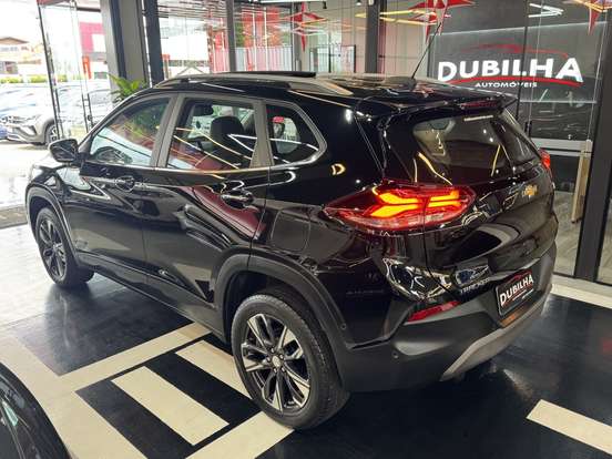 CHEVROLET-TRACKER-2023