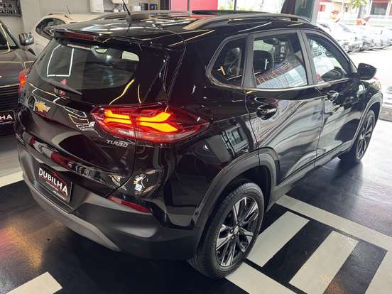 CHEVROLET-TRACKER-2023