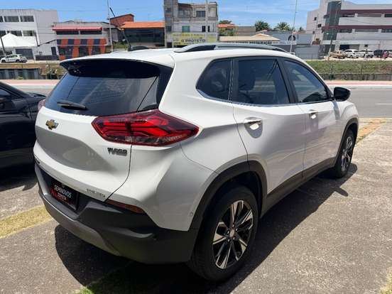 CHEVROLET-TRACKER-2023