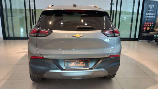 CHEVROLET-TRACKER-2025