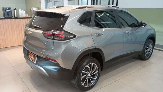 CHEVROLET-TRACKER-2025