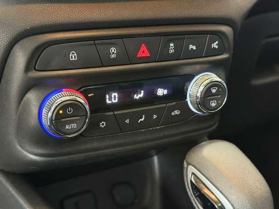 CHEVROLET-TRACKER-2021