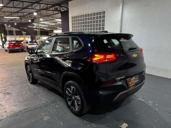 CHEVROLET-TRACKER-2023