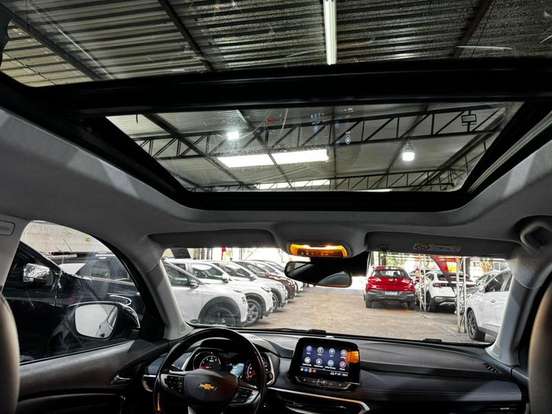 CHEVROLET-TRACKER-2023