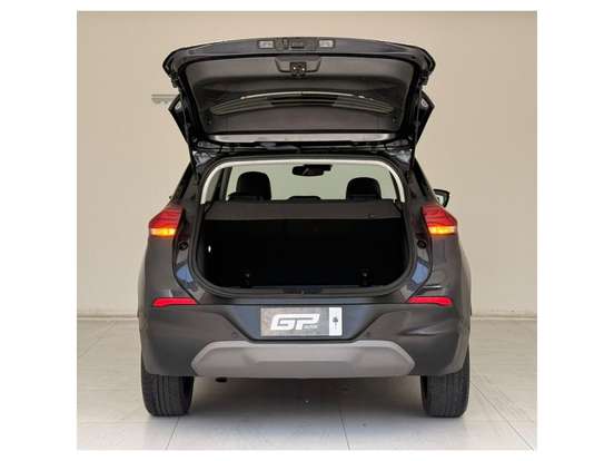 CHEVROLET-TRACKER-2023