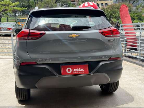 CHEVROLET-TRACKER-2025