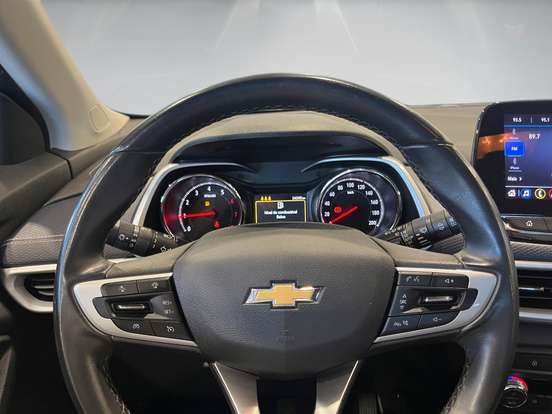 CHEVROLET-TRACKER-2024
