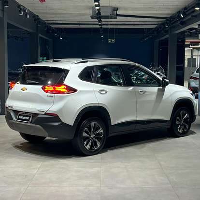 CHEVROLET-TRACKER-2023