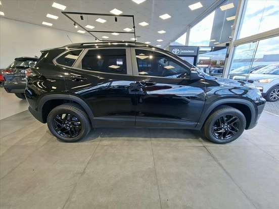 CHEVROLET-TRACKER-2025