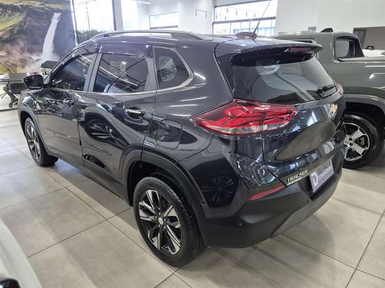 CHEVROLET-TRACKER-2023