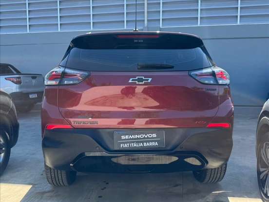 CHEVROLET-TRACKER-2025