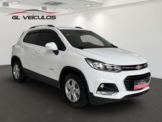 CHEVROLET-TRACKER-2018