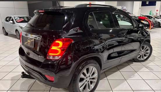 CHEVROLET-TRACKER-2018