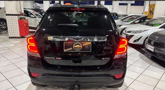 CHEVROLET-TRACKER-2018