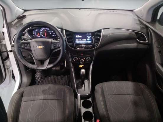 CHEVROLET-TRACKER-2019