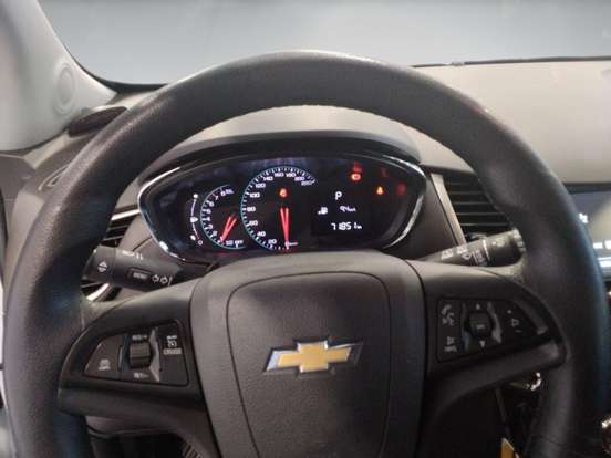 CHEVROLET-TRACKER-2019