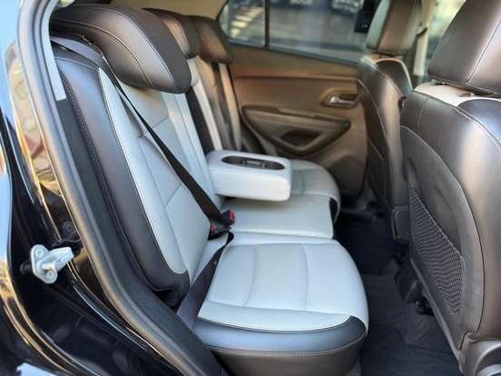 CHEVROLET-TRACKER-2017