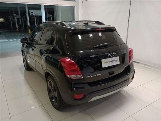 CHEVROLET-TRACKER-2018