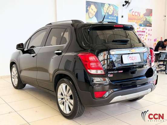 CHEVROLET-TRACKER-2018