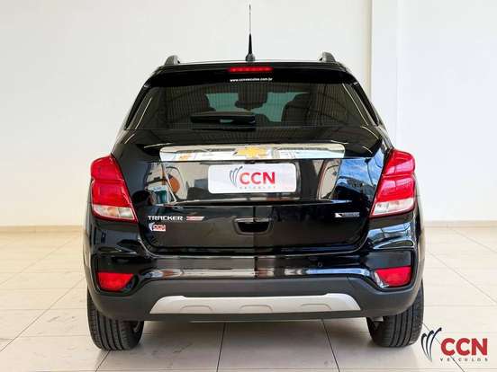 CHEVROLET-TRACKER-2018