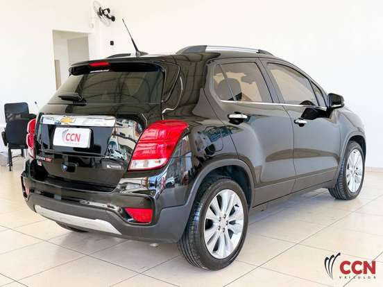 CHEVROLET-TRACKER-2018