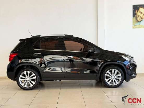 CHEVROLET-TRACKER-2018