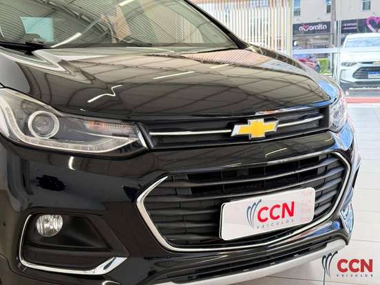 CHEVROLET-TRACKER-2018