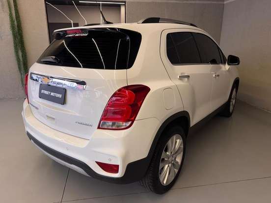 CHEVROLET-TRACKER-2018