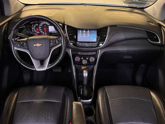 CHEVROLET-TRACKER-2018