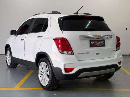 CHEVROLET-TRACKER-2018