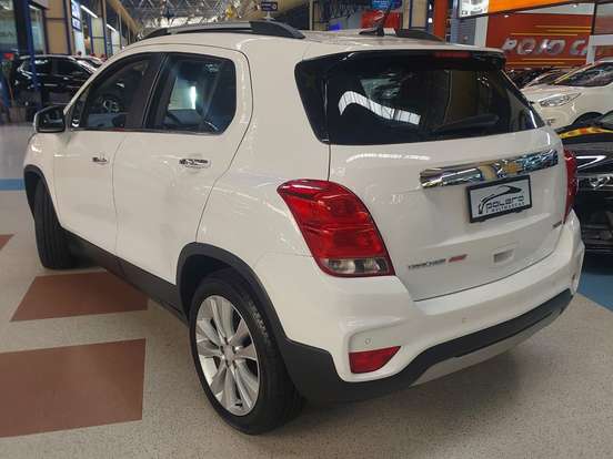 CHEVROLET-TRACKER-2017