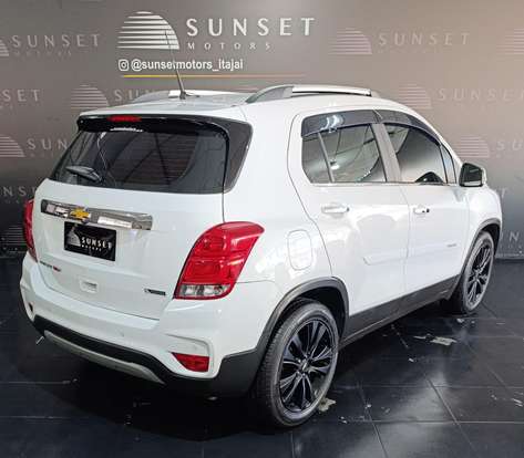 CHEVROLET-TRACKER-2018