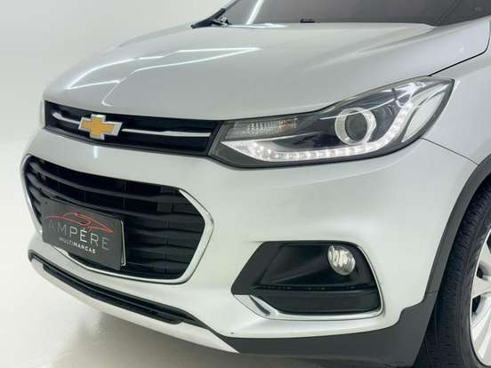 CHEVROLET-TRACKER-2018