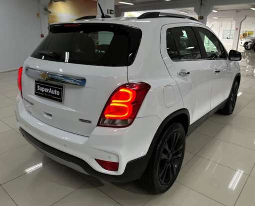 CHEVROLET-TRACKER-2018