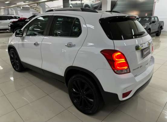 CHEVROLET-TRACKER-2018