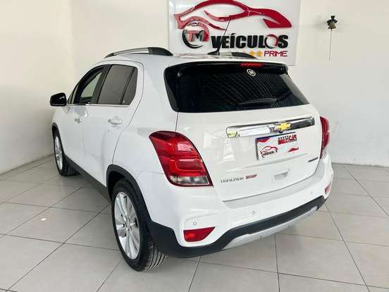 CHEVROLET-TRACKER-2019