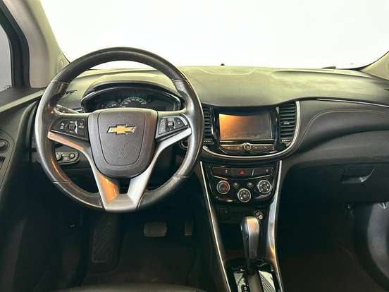 CHEVROLET-TRACKER-2019