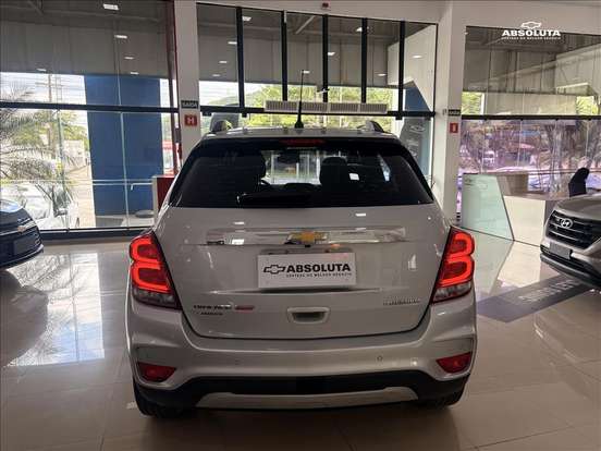 CHEVROLET-TRACKER-2019