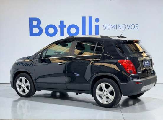 CHEVROLET-TRACKER-2015