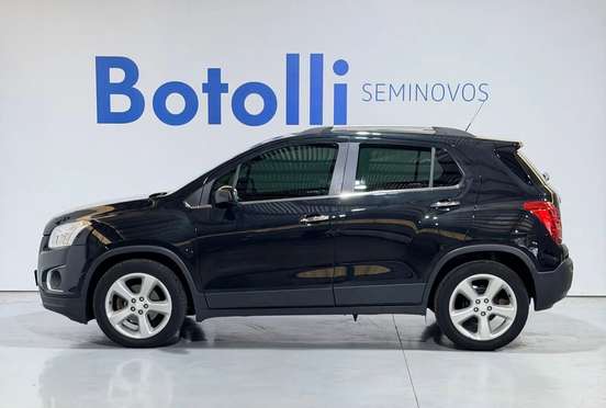 CHEVROLET-TRACKER-2015